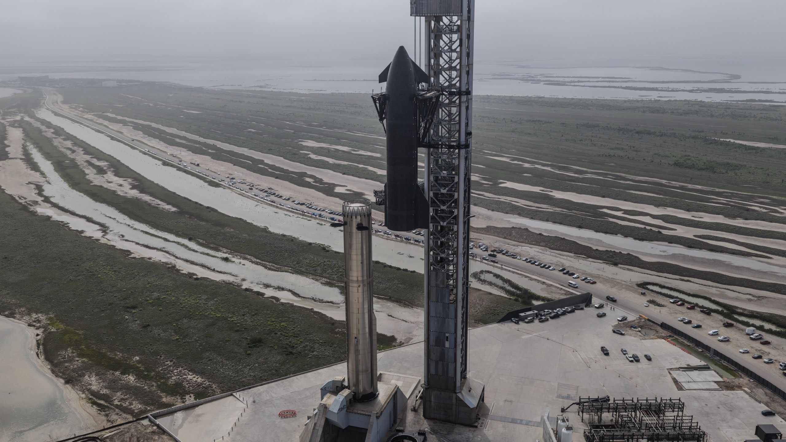 SpaceX's Starship V3: A Giant Leap for Lunar Missions & Beyond